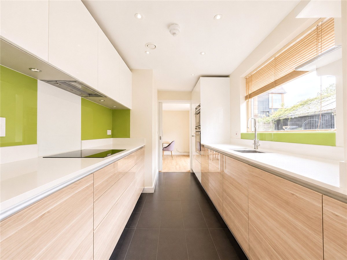 3 bedroom House, Royal Way, Trumpington, CB2 - Sold STC, Image 5