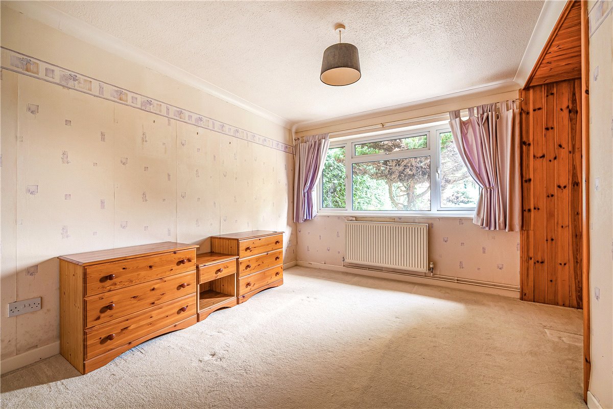 4 bedroom Bungalow, High Street, Burbage, SN83AR - Sold, Image 15