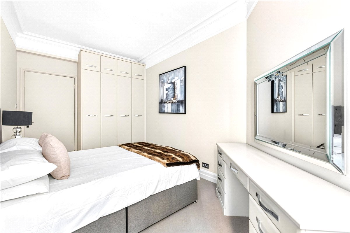 2 bedroom Flat, Basil Street, Knightsbridge, SW3 - Available, Image 17