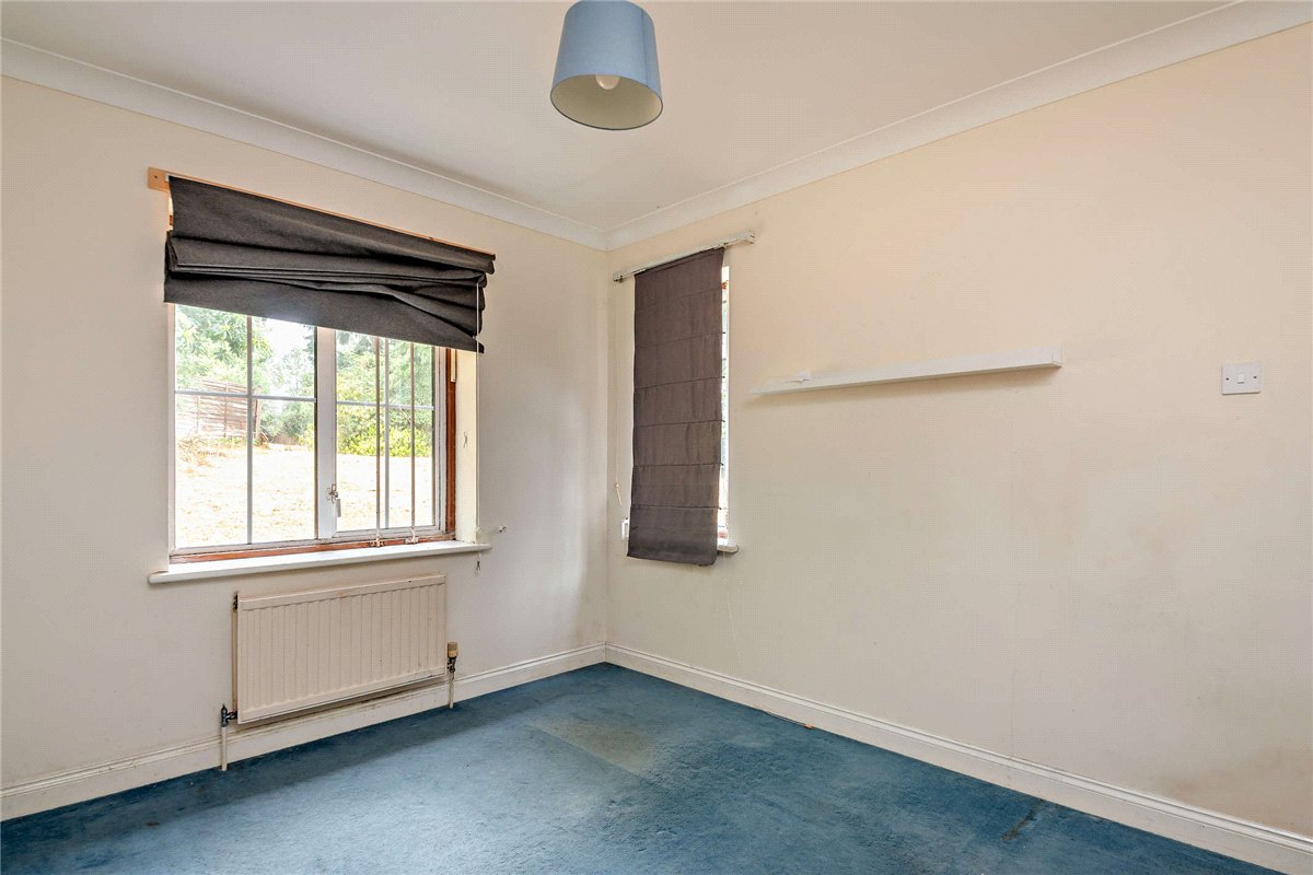3 bedroom House, Wash Water, Newbury, RG20 - Available, Image 15