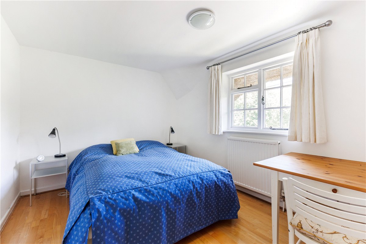 3 bedroom House, Hallam Cottages, Southend, SN8 - Sold, Image 7
