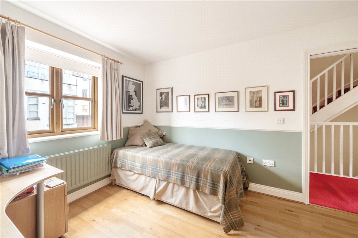 3 bedroom House, Cromwell Court, Marlborough, SN8 - Available, Image 8