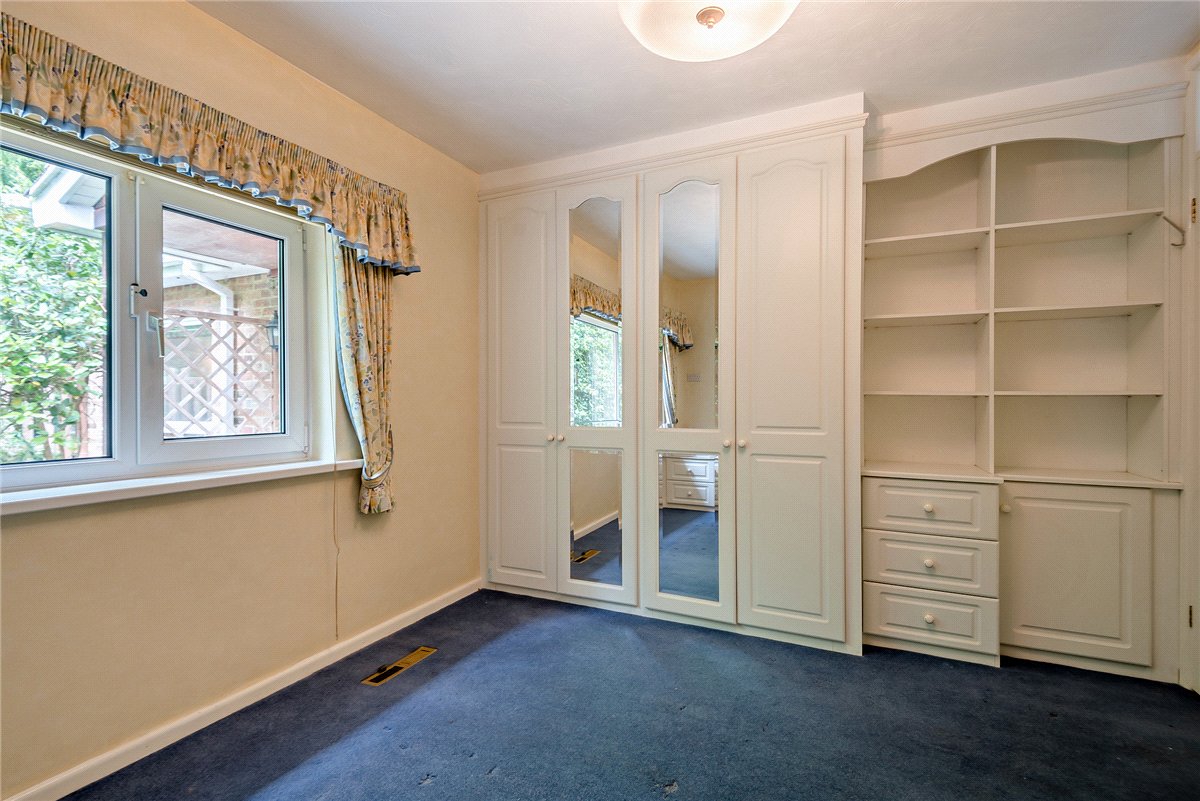 3 bedroom Bungalow, Stockbridge Road, Winchester, SO22 - Available, Image 6