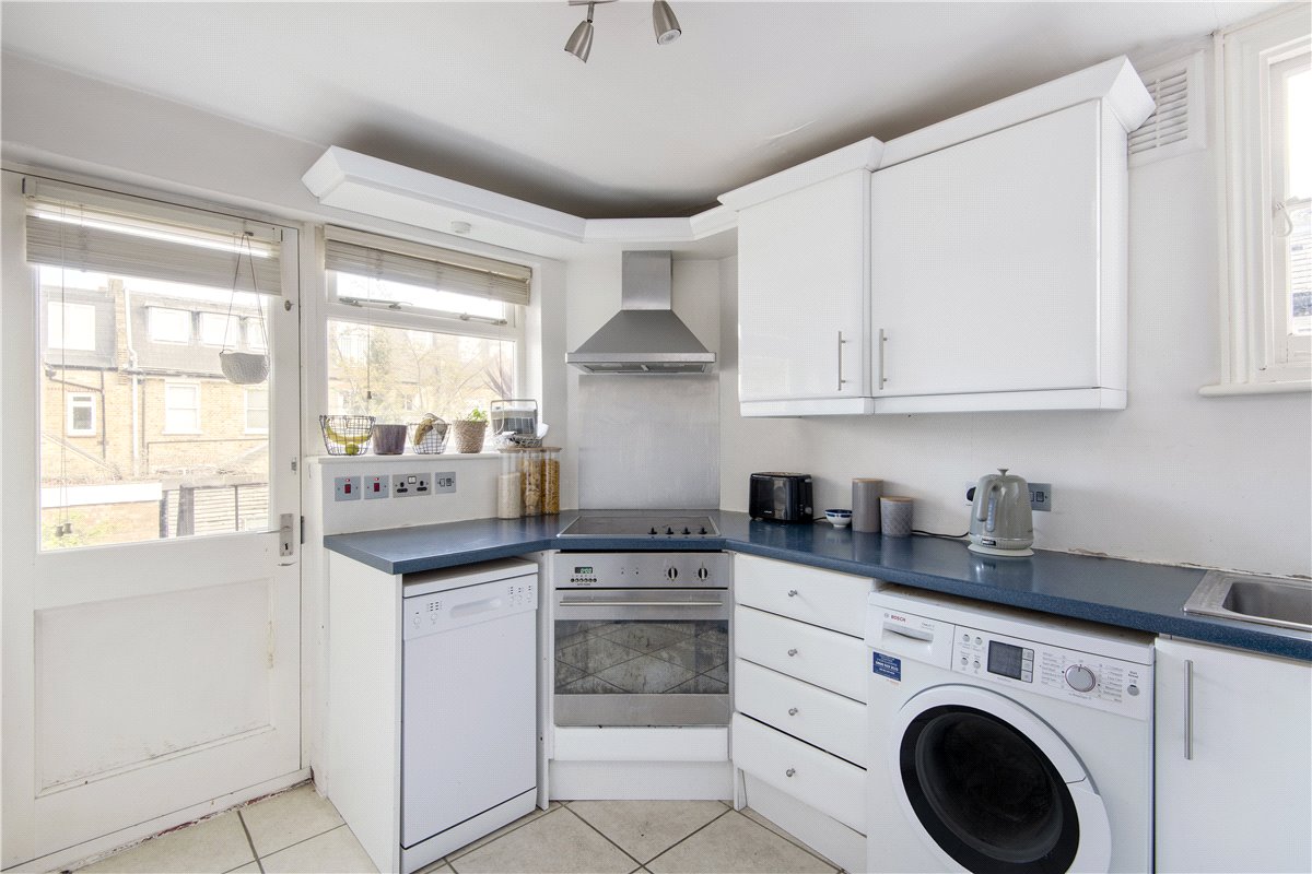 2 bedroom Maisonette, Fernside Road, London, SW12 - Sold, Image 7