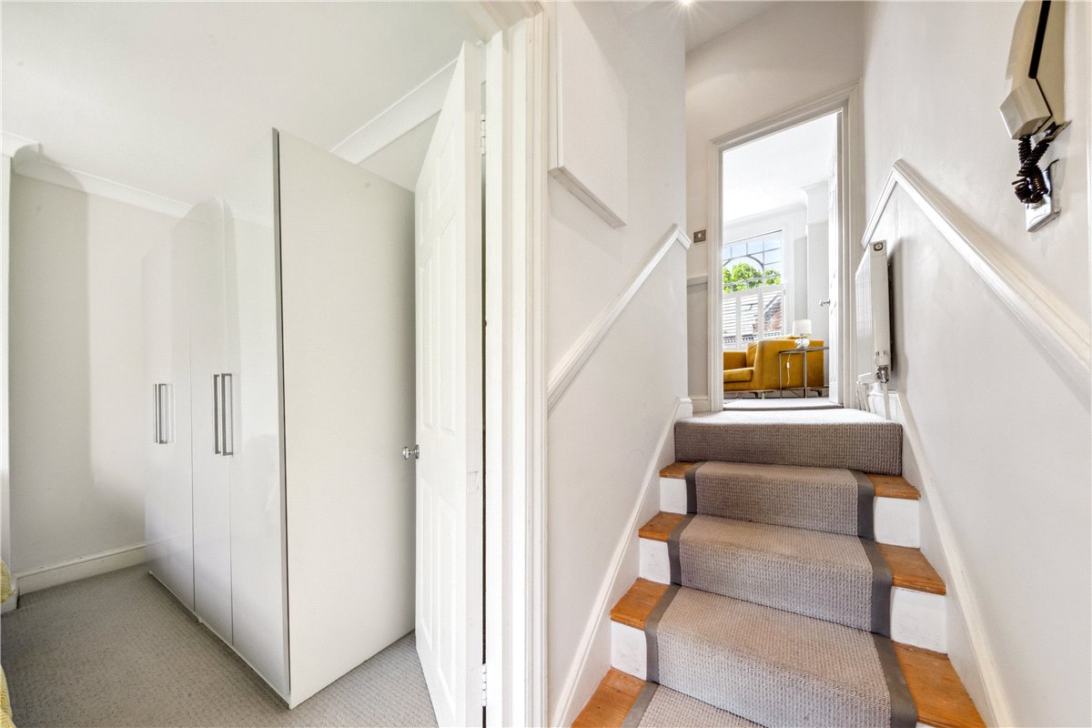 1 bedroom Flat, Upper Tooting, London, SW17 - Sold, Image 2