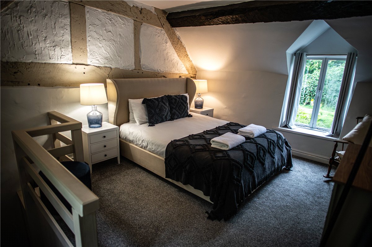 3 bedroom Cottage, Abbey Road, Llangollen, LL20 - Available, Image 16