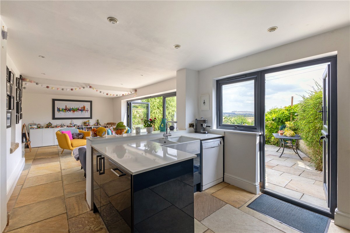 4 bedroom House, Bremhill, Calne, SN11 - Available, Image 10