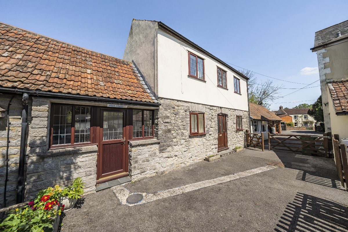 6 bedroom House, Glastonbury Road, Meare, BA6 - Sold STC, Image 9