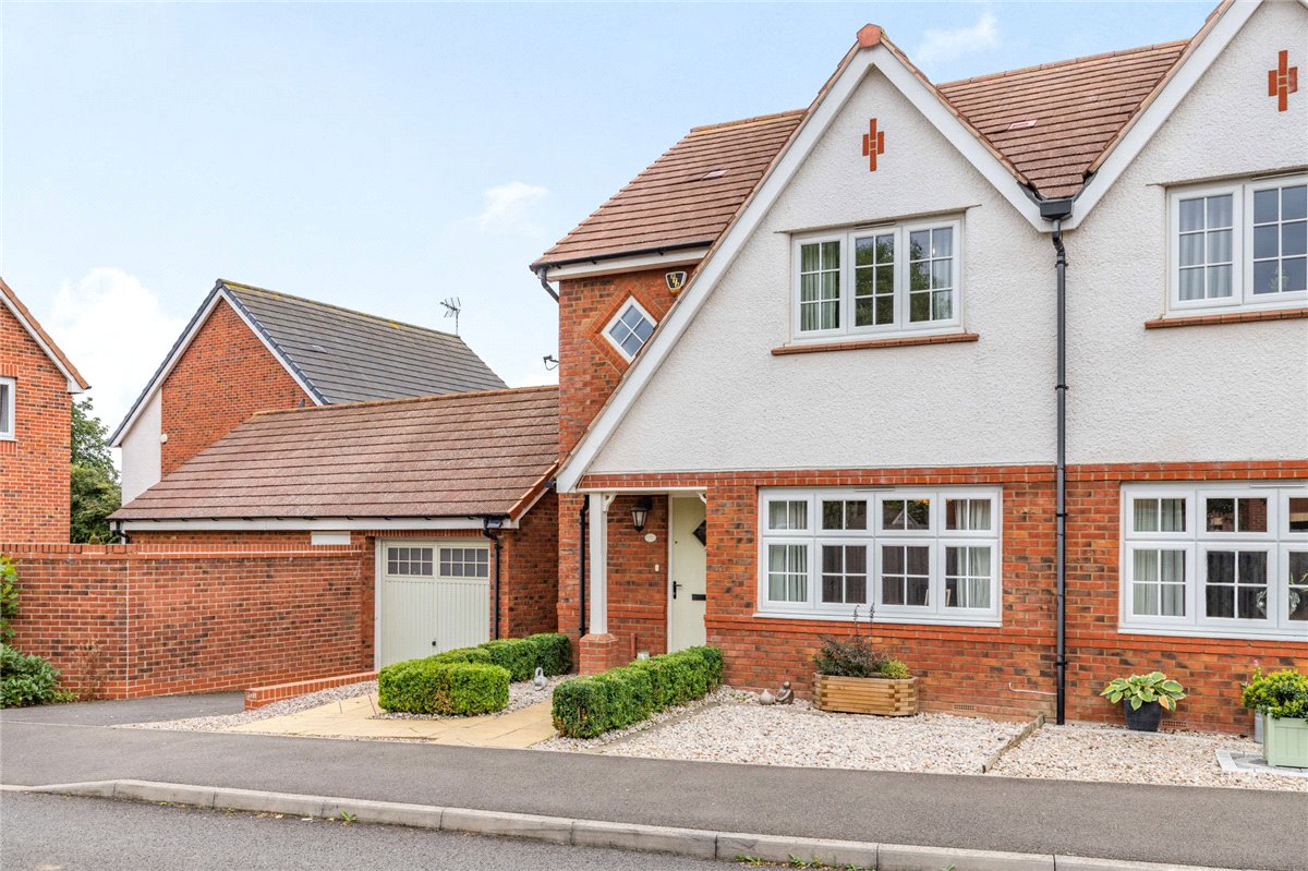 3 bedroom House, Gardeners View, Hardingstone, NN4 - Sold