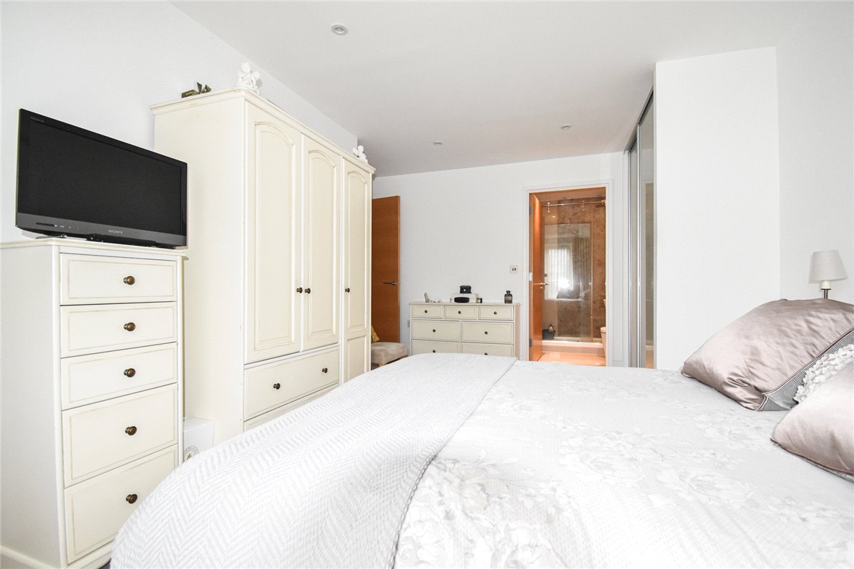 2 bedroom Flat, Kingsley Walk, Cambridge, CB5 - Sold, Image 3