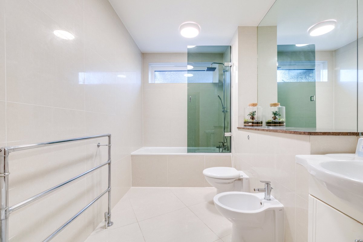 2 bedroom Flat, Stevenage Road, London, SW6 - Let Agreed, Image 7