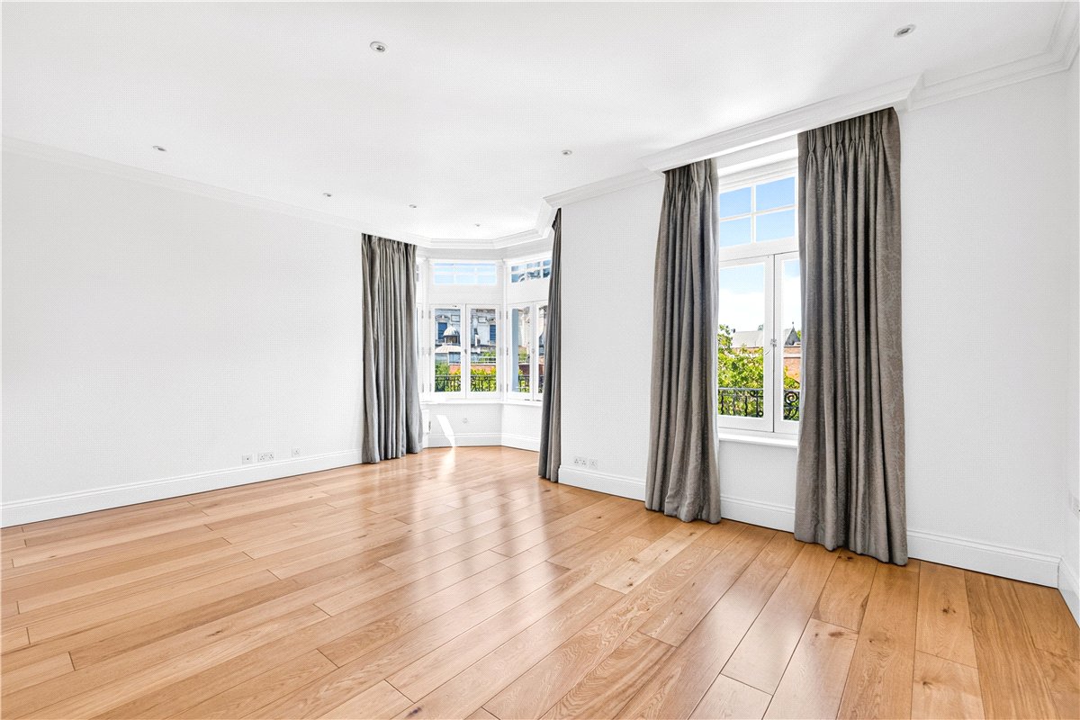 2 bedroom Flat, Egerton Terrace, South Kensington, SW3 - Available, Image 2