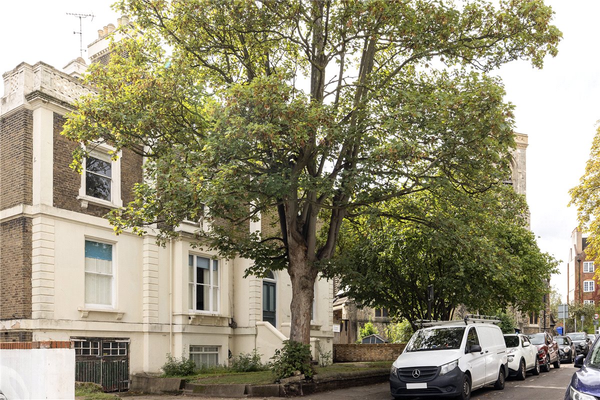 2 bedroom Flat, Trinity Crescent, Tooting Bec, SW17 - Sold, Image 1