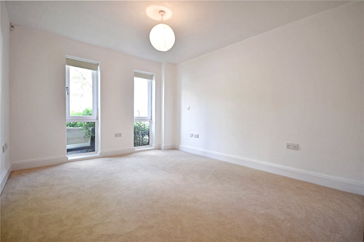 2 bedroom Flat, Scholars Walk, Cambridge, CB4 - , Image 5