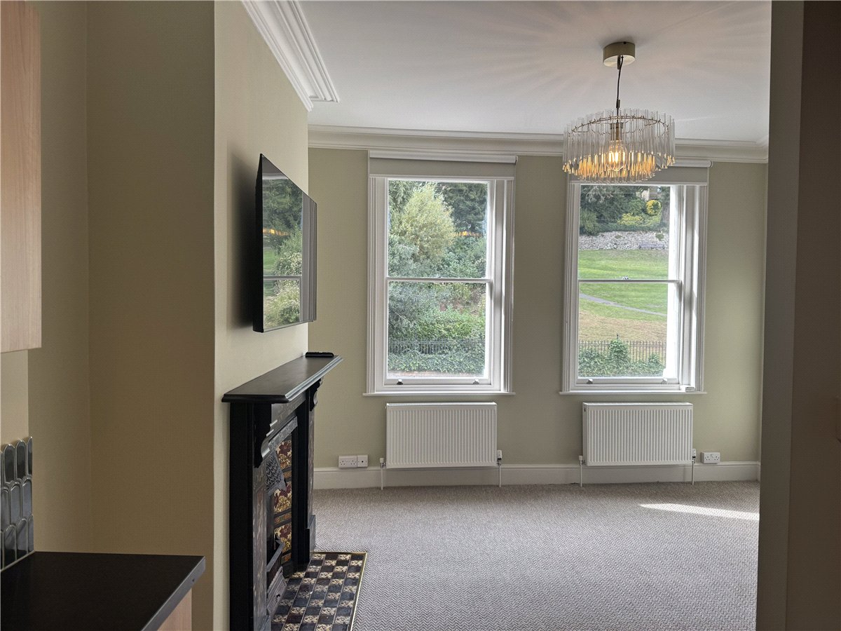 3 bedroom Maisonette, London Street, Bath, BA1 - Available, Image 1