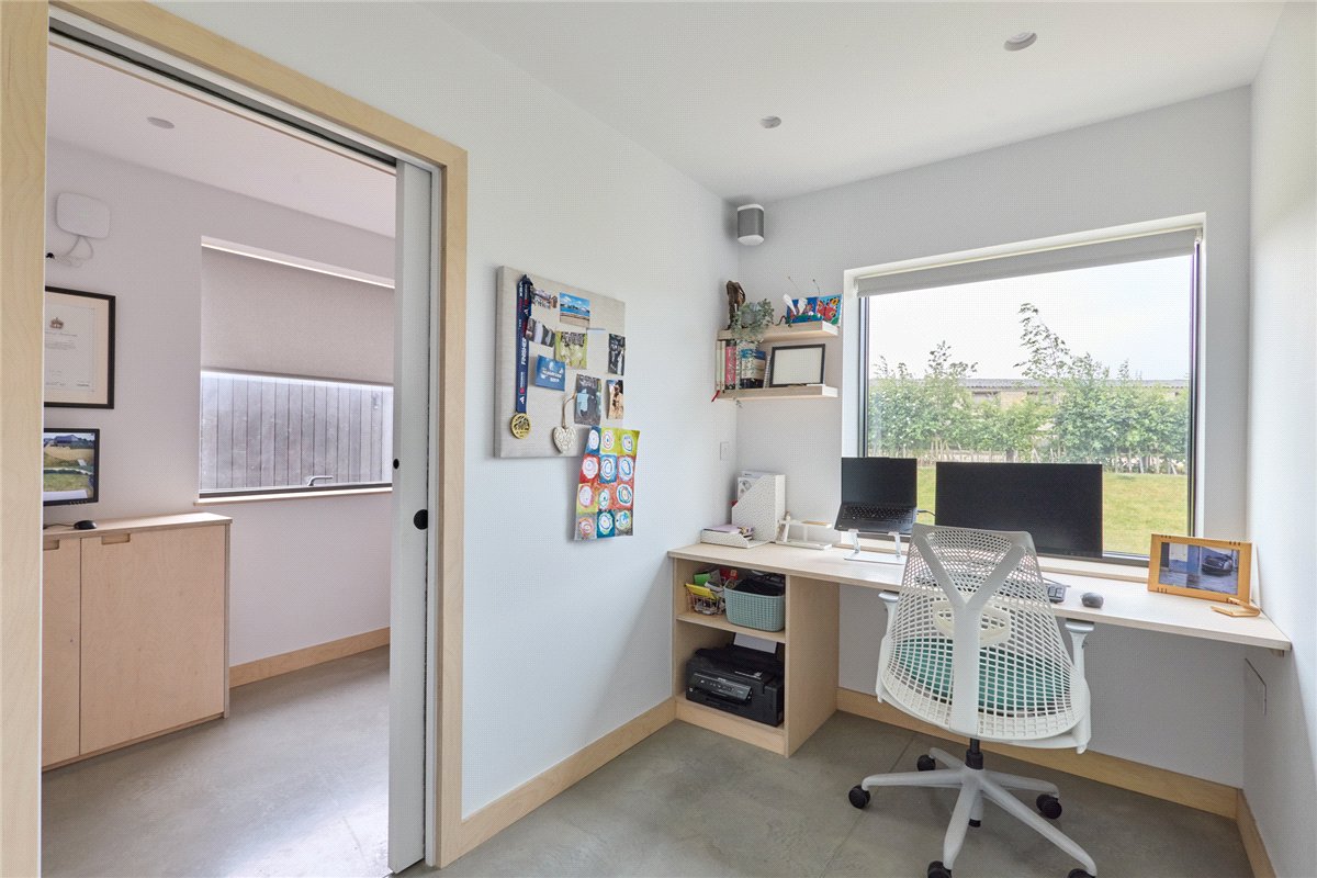 5 bedroom House, Taylors Close, Caxton, CB23 - Available, Image 11