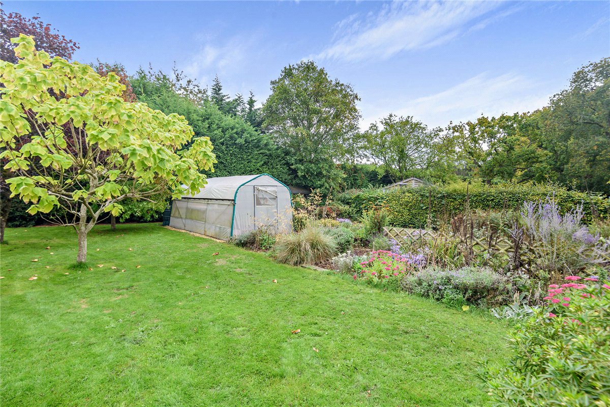 5 bedroom Bungalow, Long Grove, Upper Bucklebury, RG7 - Available, Image 20
