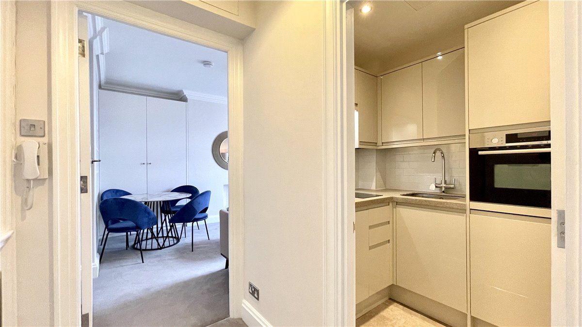 1 bedroom Flat, Bury Street, St James's, SW1Y - Let Agreed, Image 11