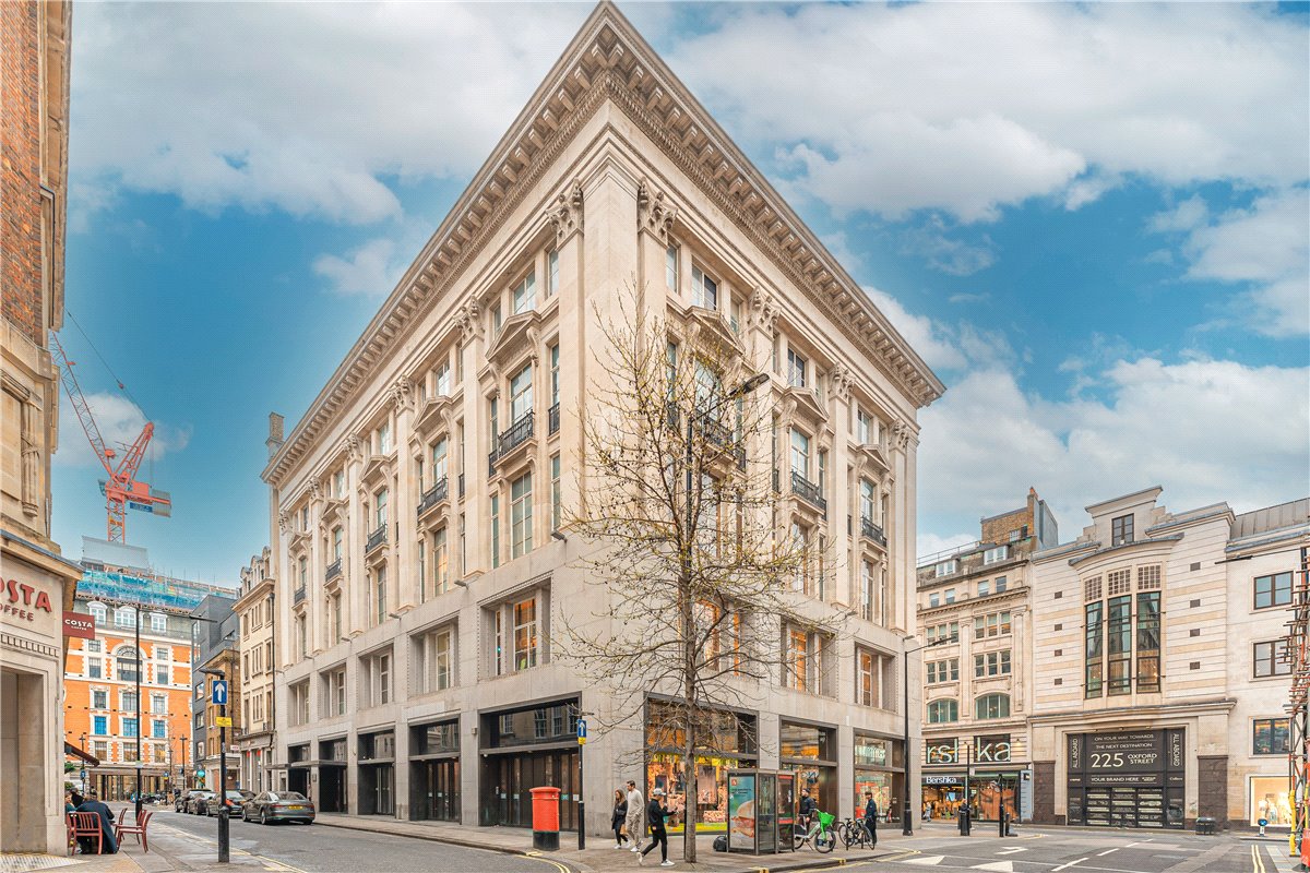 2 bedroom Flat, Market Place, Soho, W1W - Available, Image 1