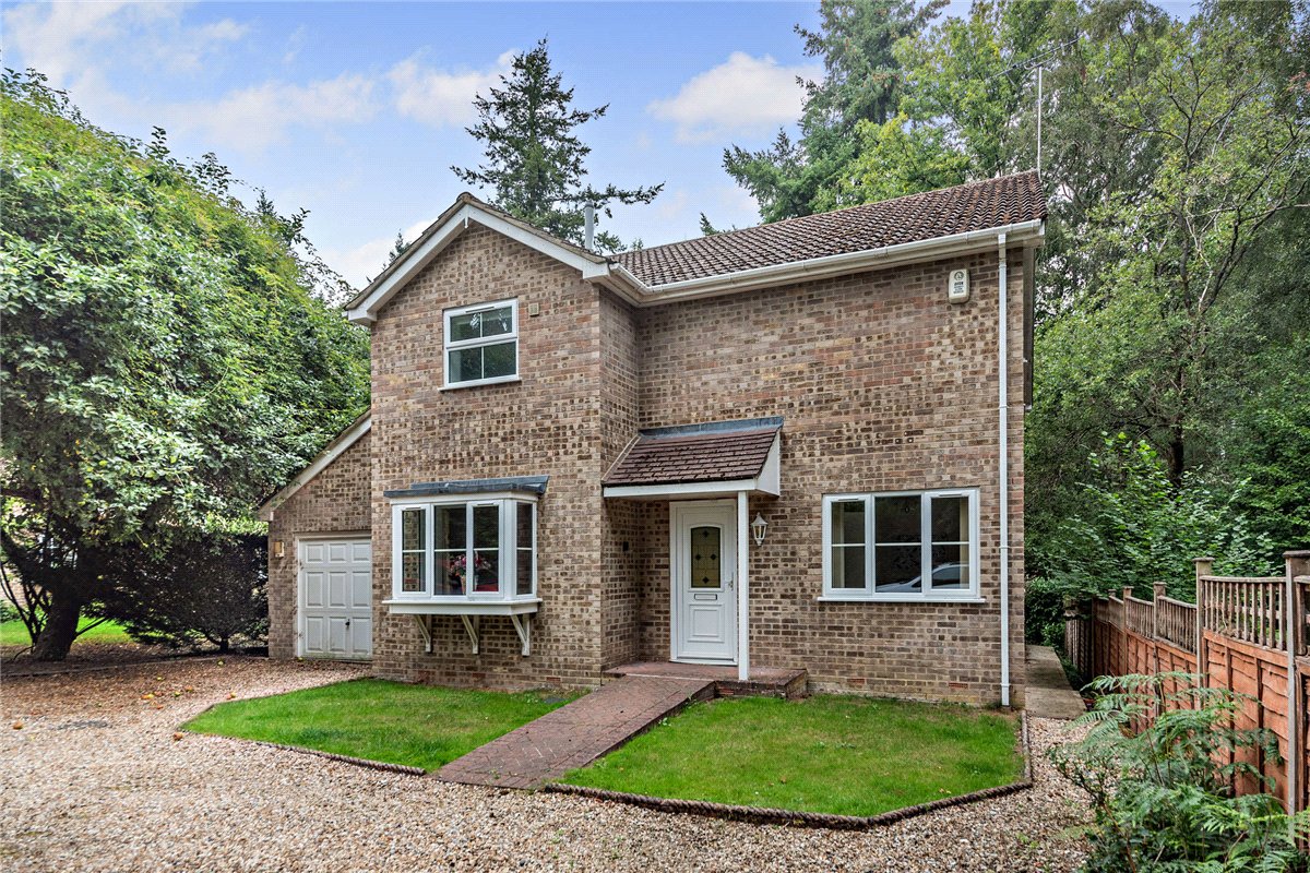 4 bedroom House, Penwood Heights, Penwood, RG20 - Sold