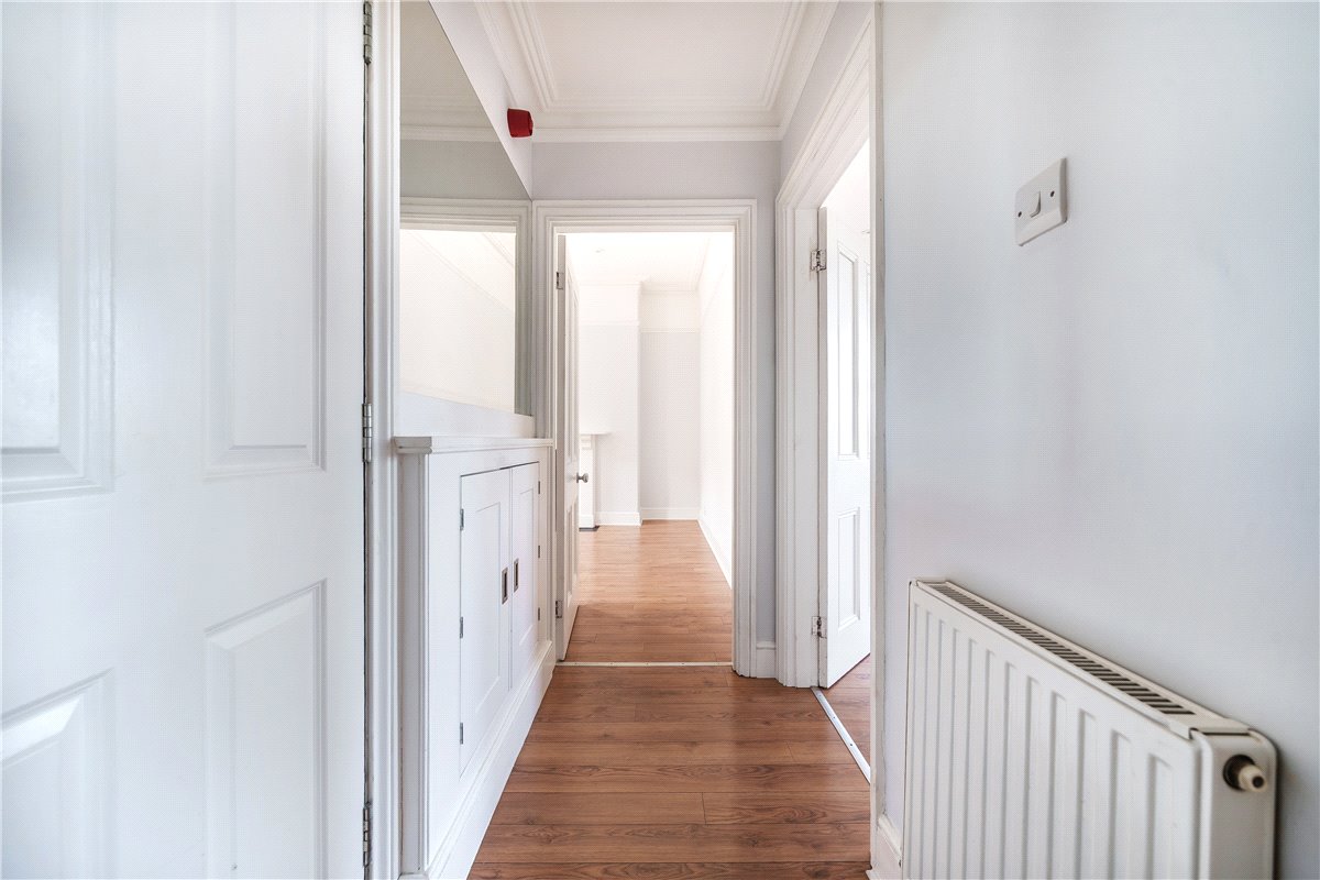 2 bedroom Flat, Belgrave Terrace, Bath, BA1 - Sold, Image 3