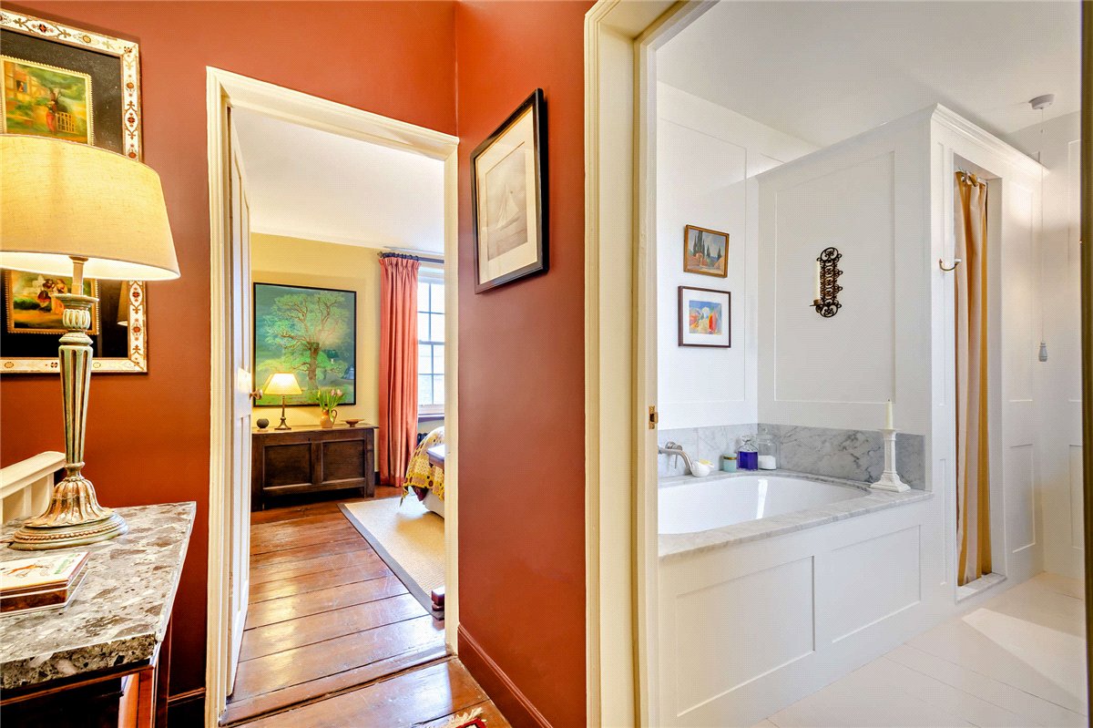 2 bedroom House, Wellington Square, Harrogate, HG2 - Available, Image 1
