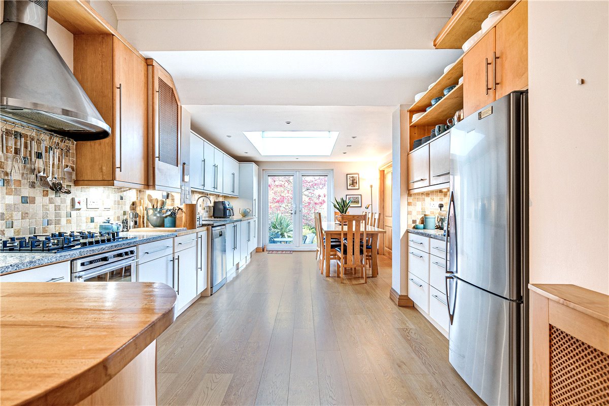 4 bedroom House, High Street, Manton, SN8 - Available, Image 17