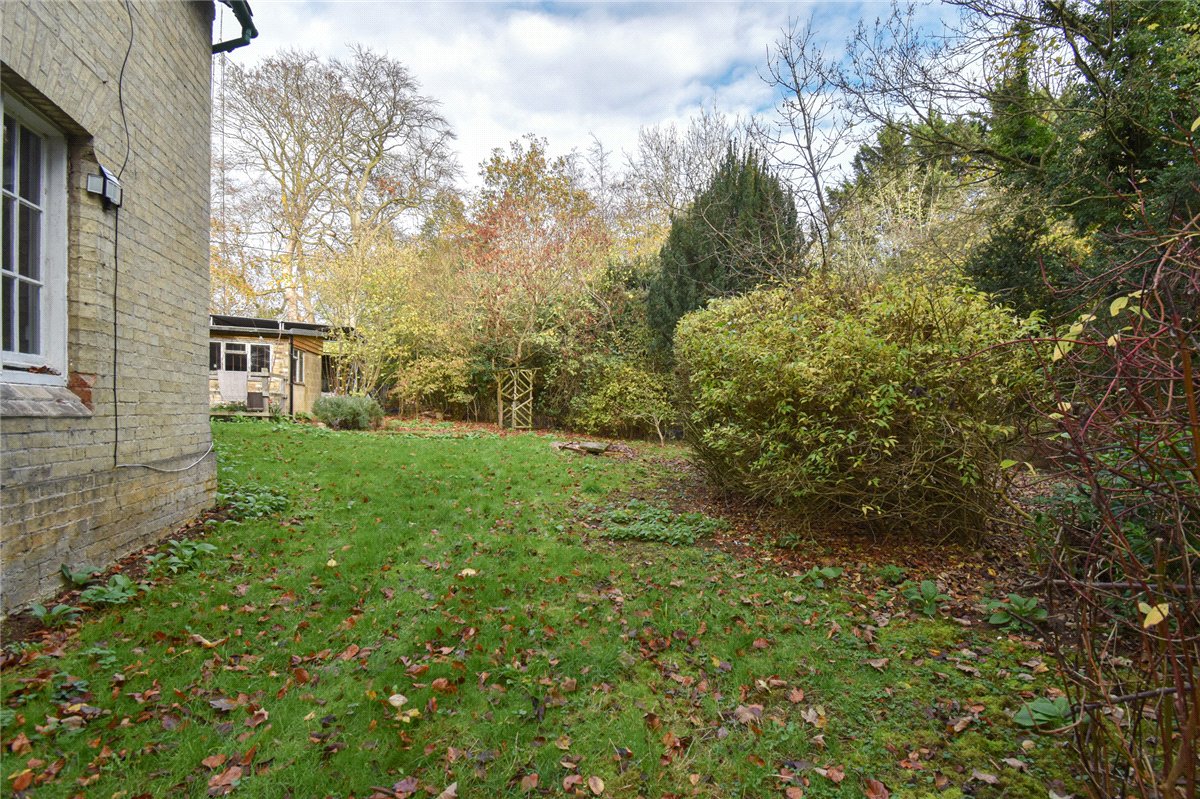 4 bedroom House, Gog Magog Hills Estate, Babraham, CB22 - Available, Image 9