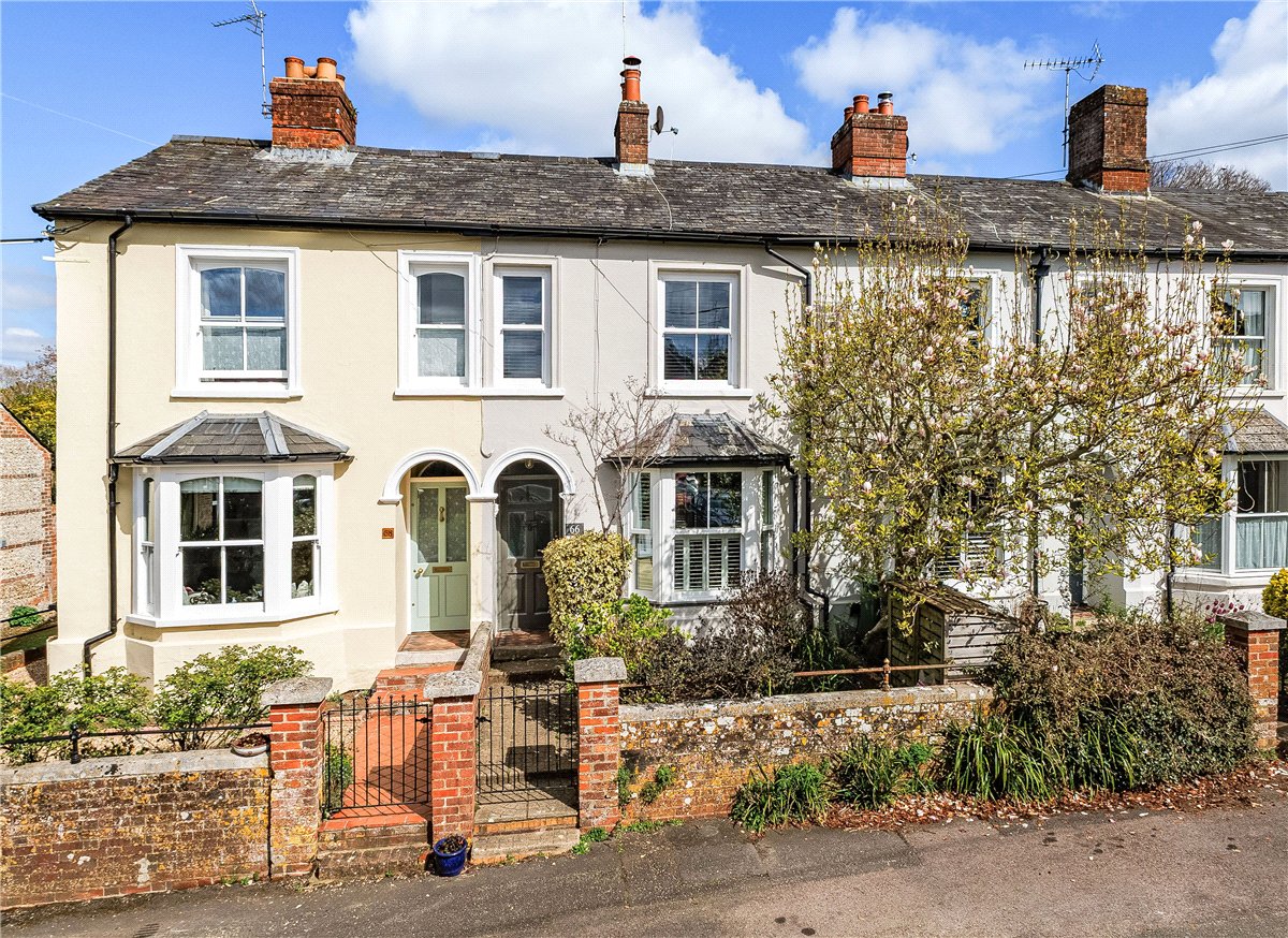 2 bedroom House, The Dean, Alresford, SO24 - Available