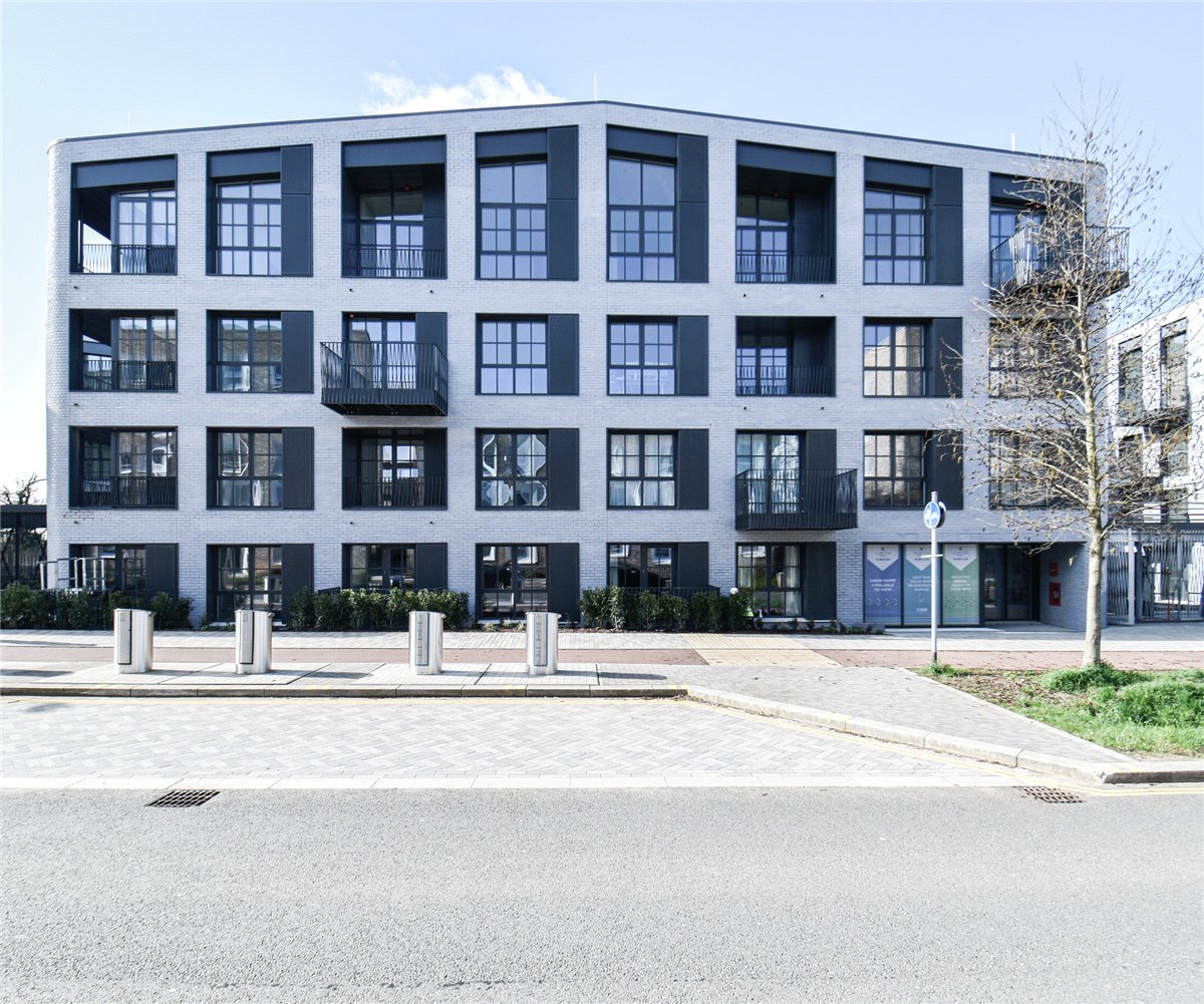 1 bedroom Flat, Turing Way, Cambridge, CB3 - 