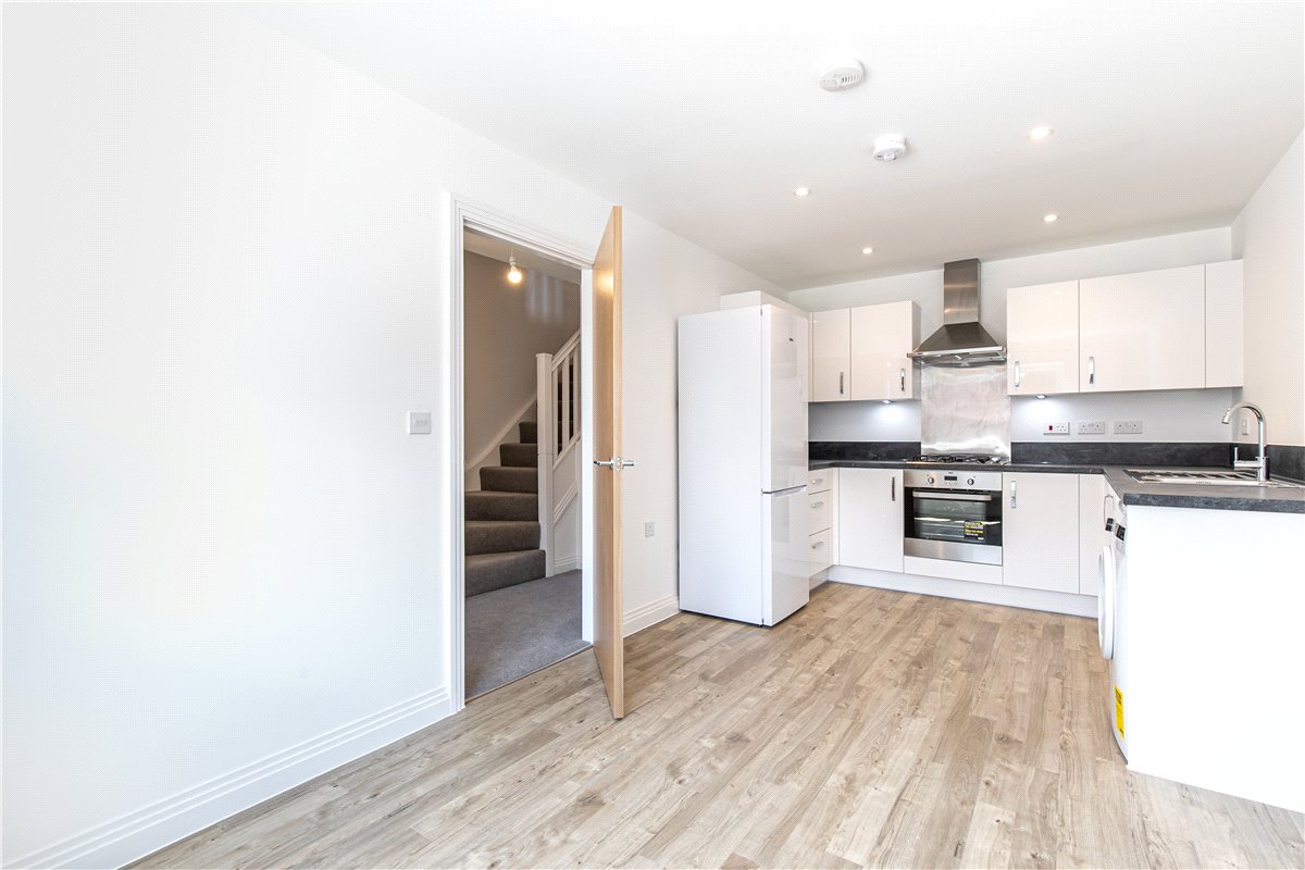 3 bedroom House, Rye Crescent, Curbridge, OX29 - Let Agreed, Image 3