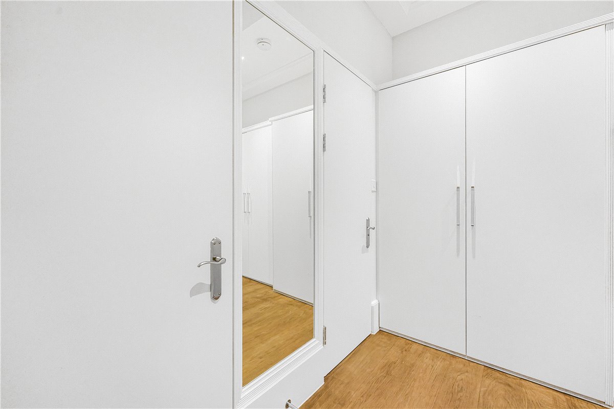 3 bedroom Flat, Holland Park, London, W11 - Available, Image 15