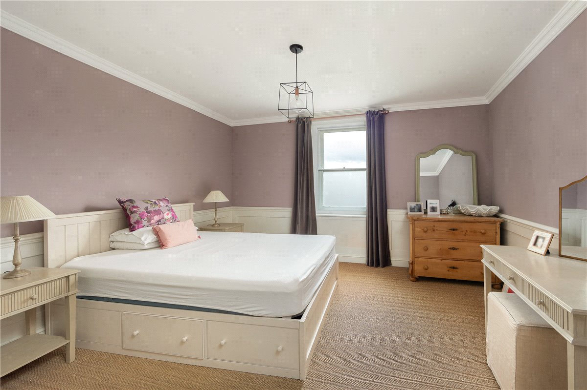 2 bedroom Flat, Lansdown Road, Bath, BA1 - Available, Image 4