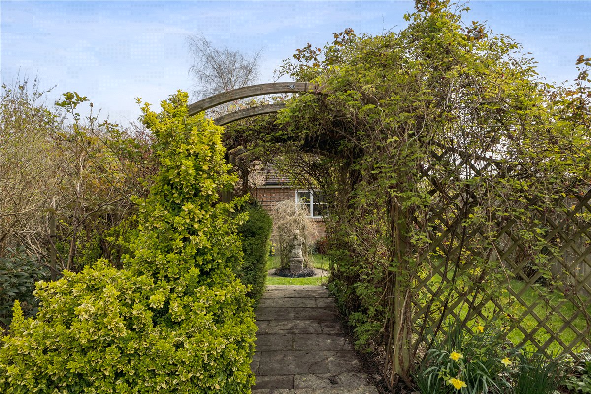 3 bedroom House, Back Lane, Marlborough, SN8 - Sold, Image 19
