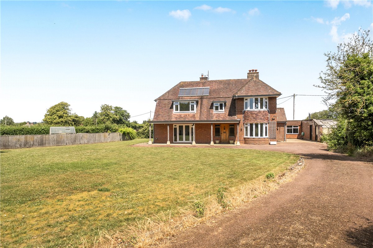 4 bedroom House, Fisher's Brook, Calne, SN11 - Let Agreed, Image 1