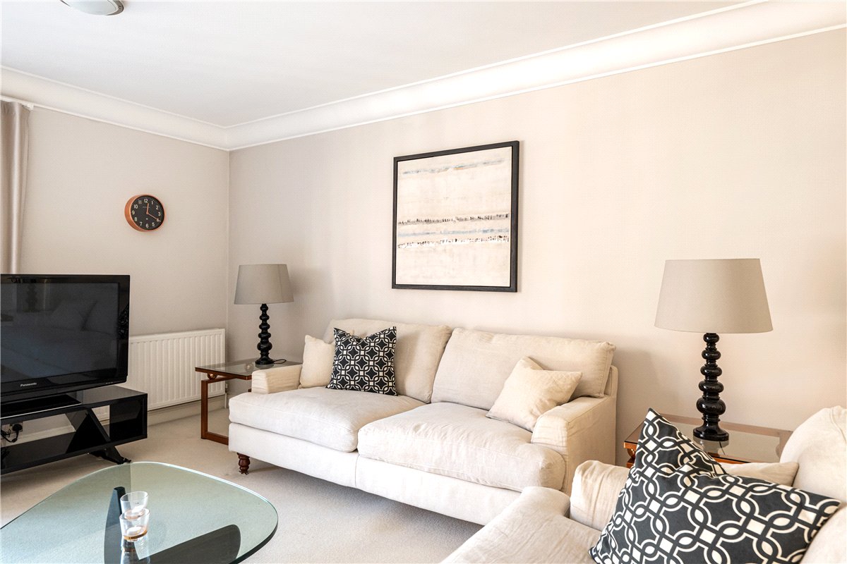 2 bedroom Flat, Reeves Mews, Mayfair, W1K - Available, Image 18