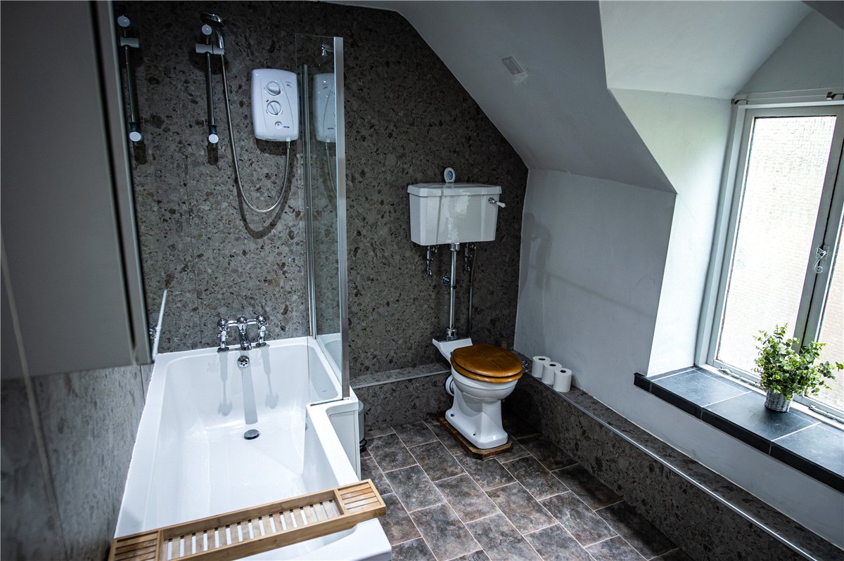 3 bedroom Cottage, Abbey Road, Llangollen, LL20 - Available, Image 13