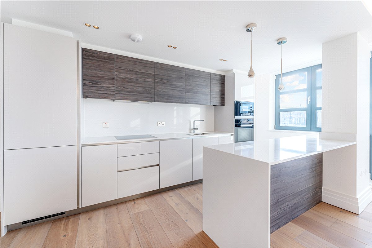 2 bedroom Flat, Kensington Gardens Square, Bayswater, W2 - Available, Image 1