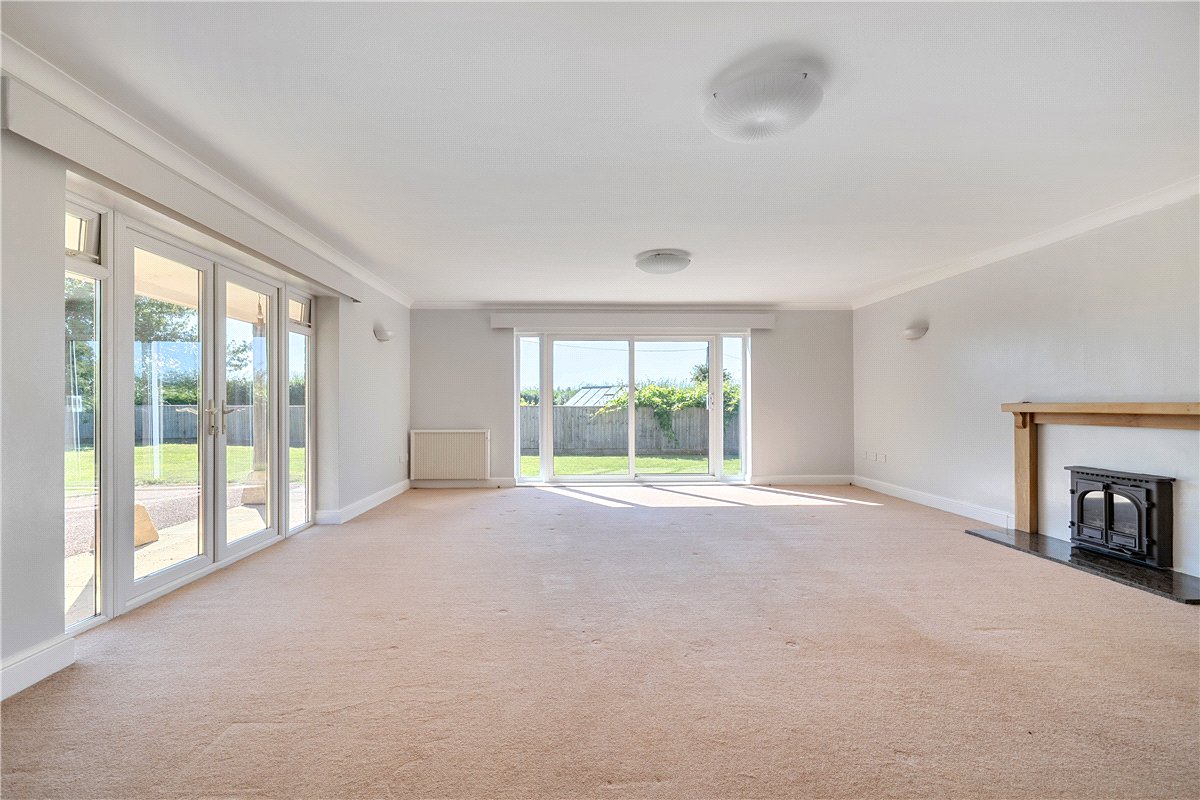 4 bedroom House, Fisher's Brook, Calne, SN11 - Let Agreed, Image 3