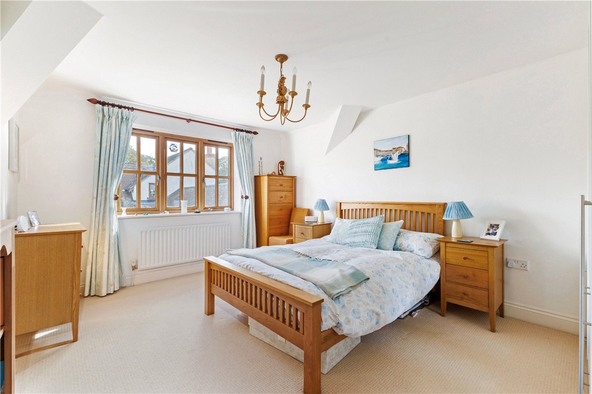 4 bedroom House, Cromwell Court, Marlborough, SN8 - Sold STC, Image 10