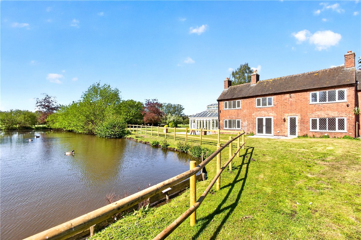 5 bedroom House, Hamley Heath, Rugeley, WS15 - Available