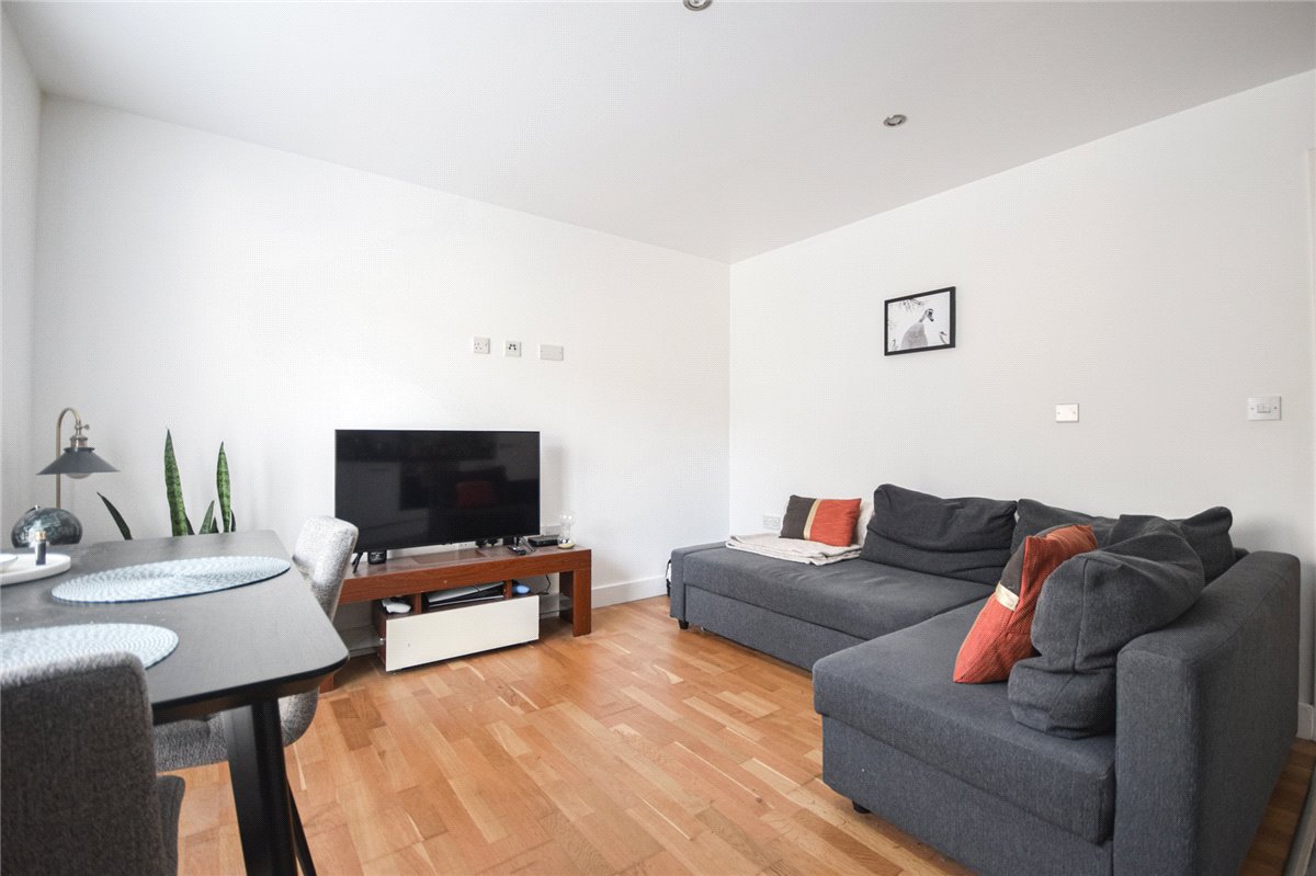 1 bedroom Flat, Union Road, Cambridge, CB2 - Sold, Image 1