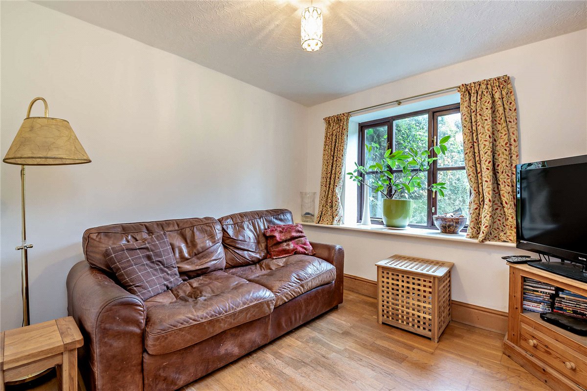 4 bedroom Barn Conversion, Snelsmore, Newbury, RG14 - Available, Image 13