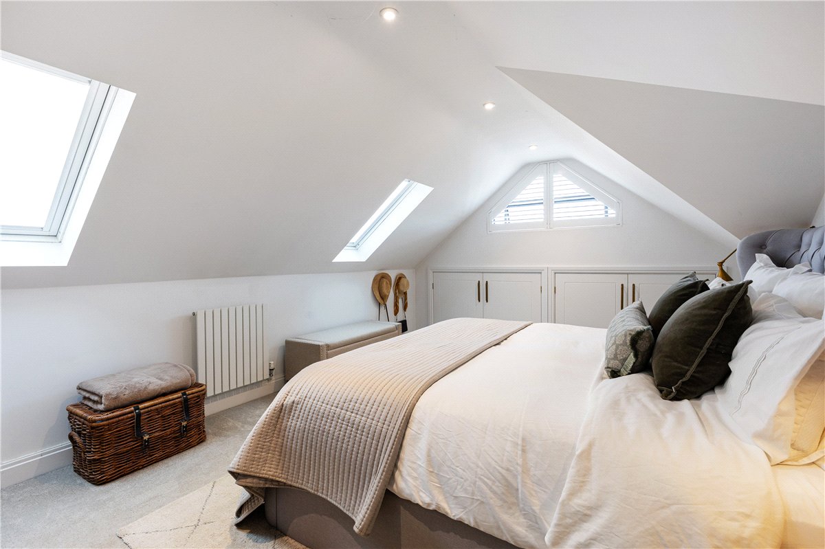 4 bedroom House, Blowhorn Street, Marlborough, SN8 - Sold, Image 17
