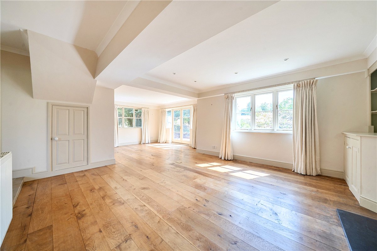 5 bedroom House, Calstone, Calne, SN11 - Available, Image 3