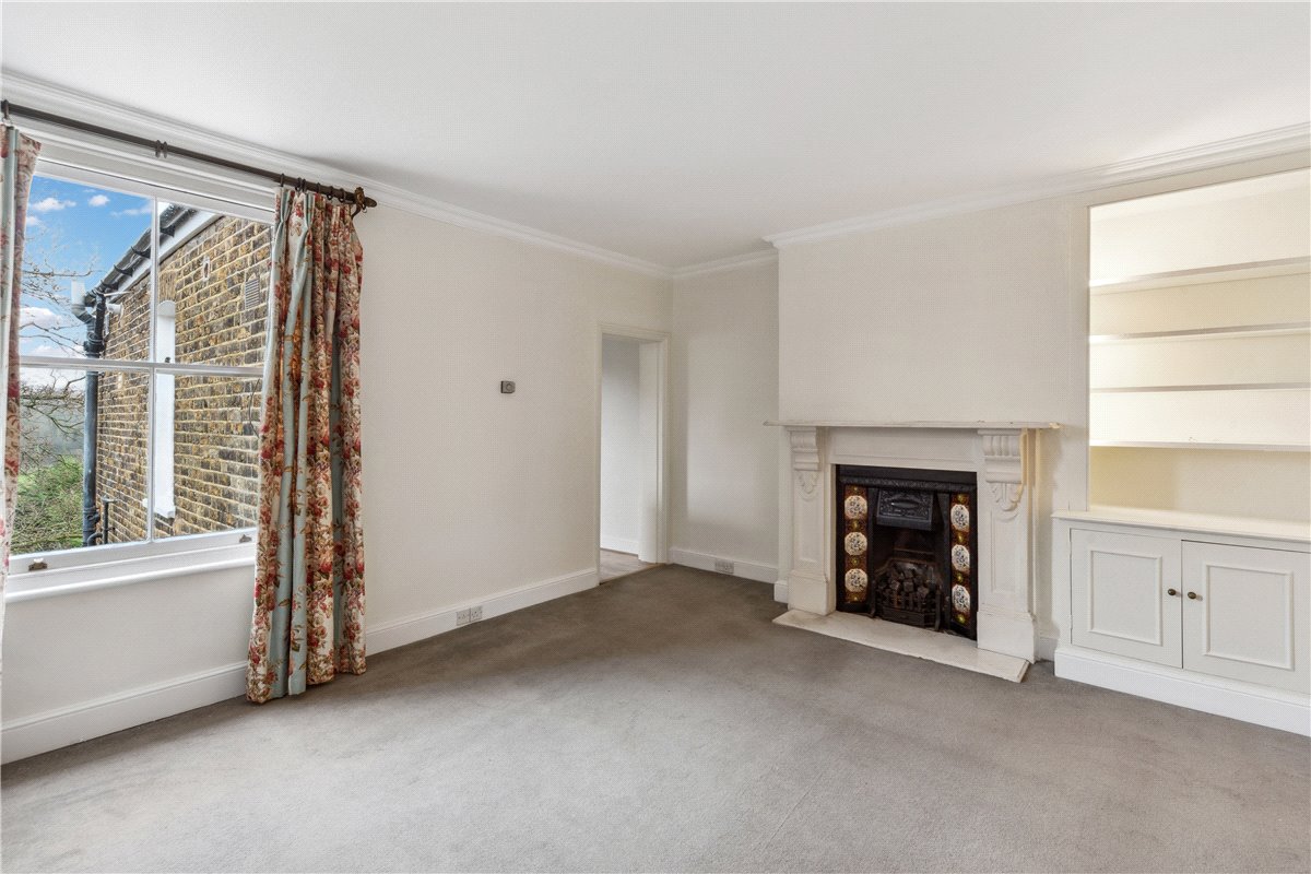 1 bedroom Flat, Brodrick Road, Wandsworth Common, SW17 - Sold