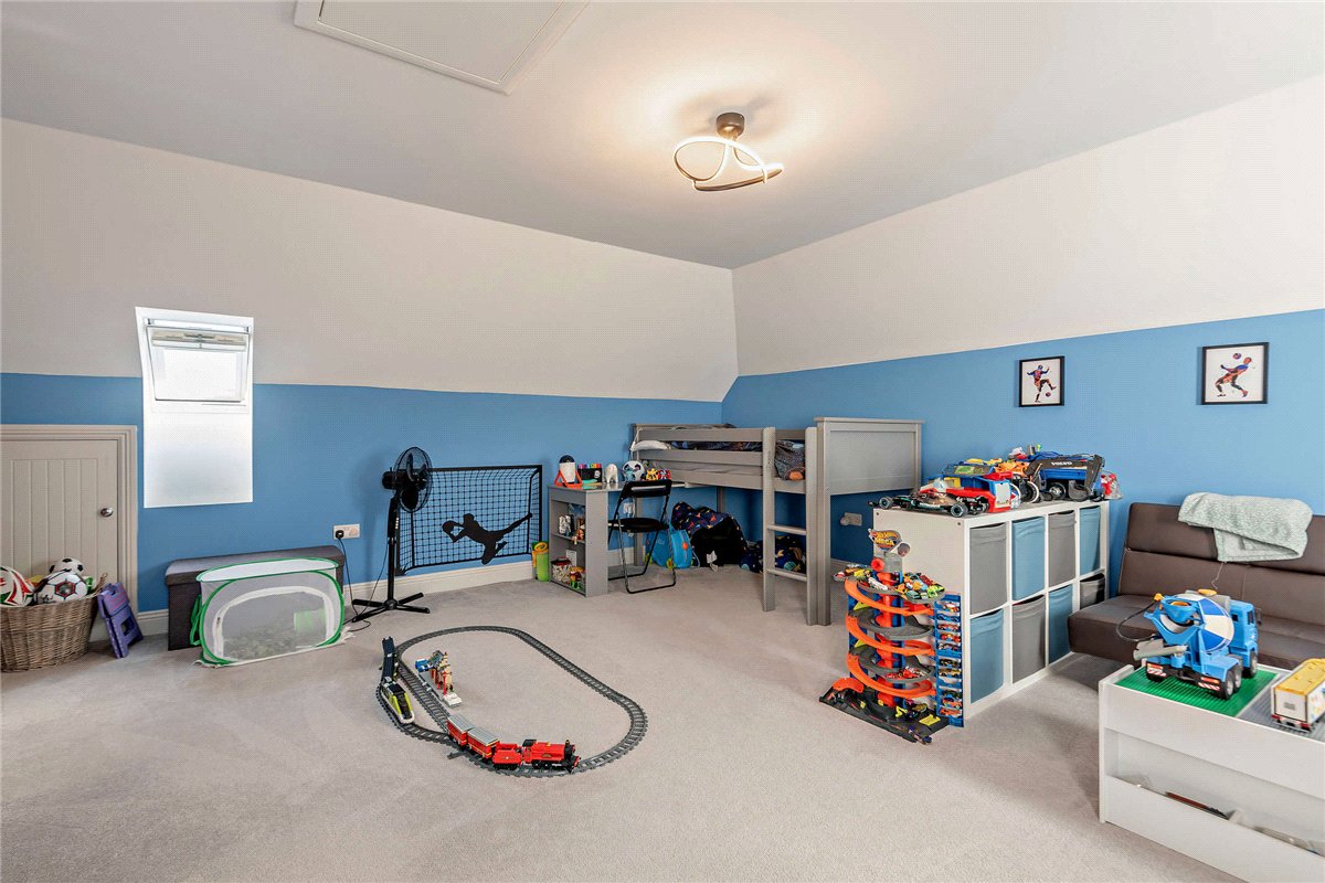 4 bedroom House, Folly Court, Cold Ash, RG18 - Sold STC, Image 10