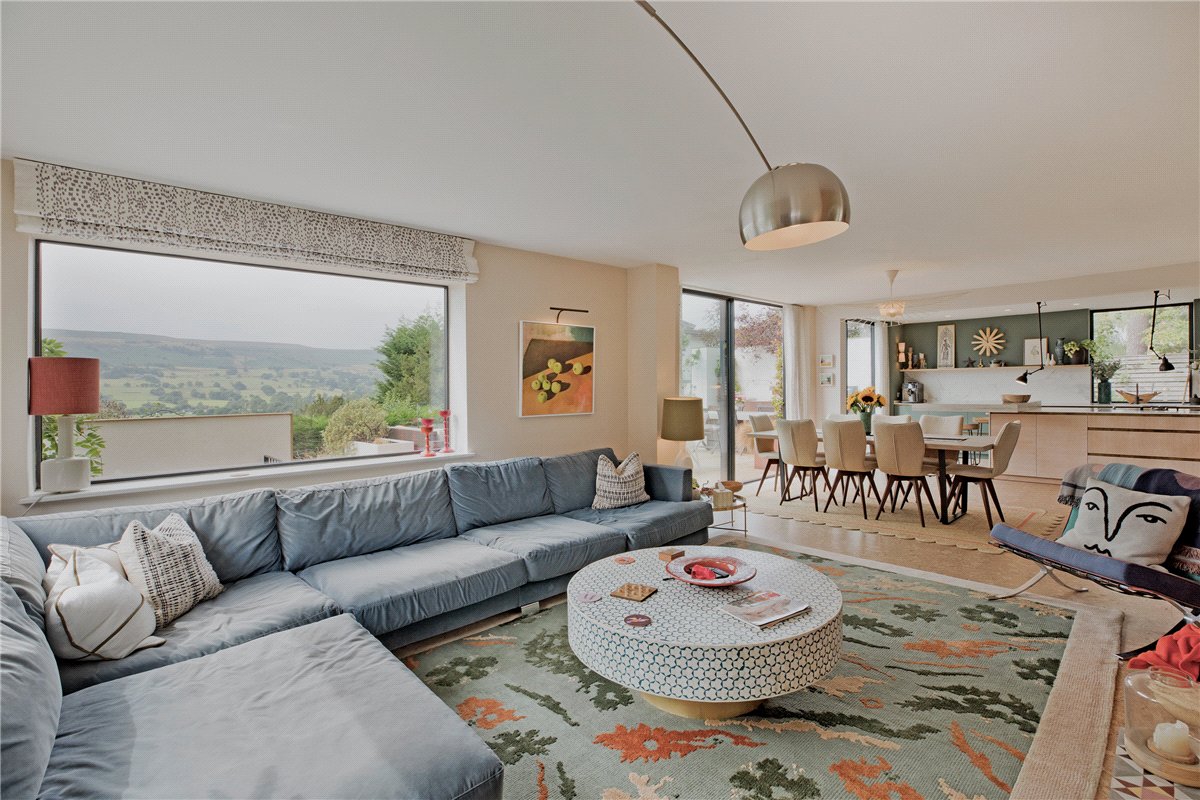 5 Bedroom Single Family Home/House's Image 7