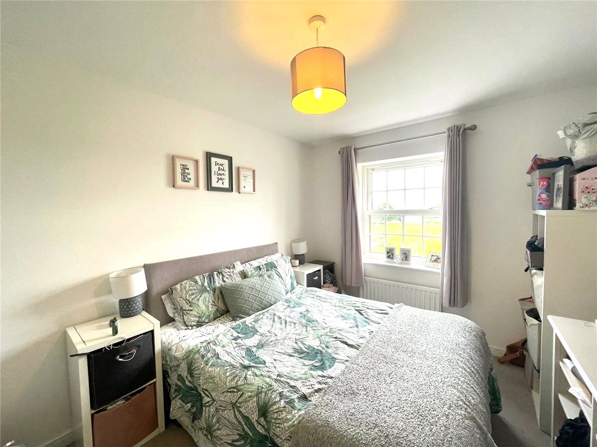 2 bedroom Flat, Thenford Way, Banbury, OX16 - Let Agreed, Image 3