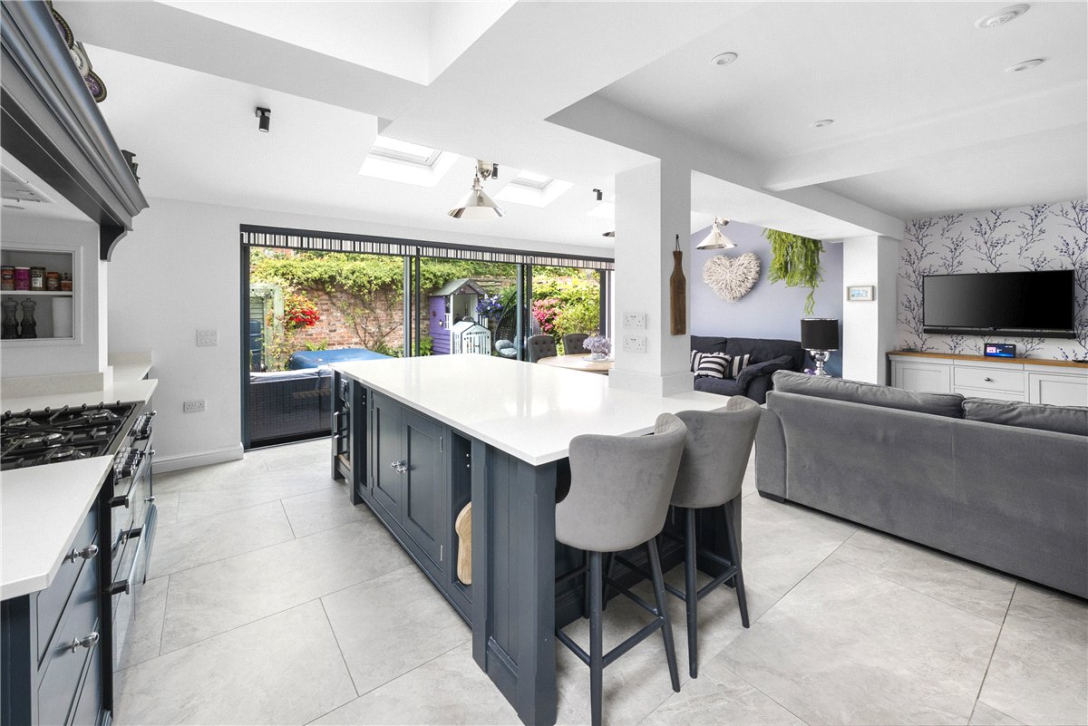 4 bedroom House, Moorgarth Avenue, York, YO24 - Available, Image 14